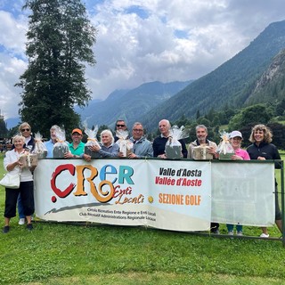Nella foto da sx verso dx (Trofeo C.r.e.r): M.Francesca Ivernizzi, Mara Grazia Montrasio, Dario Borney, Fabio Fedi, Sandra Rolando, Manuel Barrel (dietro), Marco Levi, Pierfranco Cena, Federico Sinicato, Patricia Ribeiro, Mariella Vallet (sponsor).