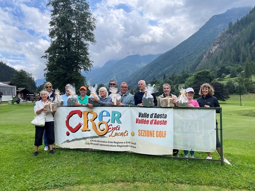 Nella foto da sx verso dx (Trofeo C.r.e.r): M.Francesca Ivernizzi, Mara Grazia Montrasio, Dario Borney, Fabio Fedi, Sandra Rolando, Manuel Barrel (dietro), Marco Levi, Pierfranco Cena, Federico Sinicato, Patricia Ribeiro, Mariella Vallet (sponsor).
