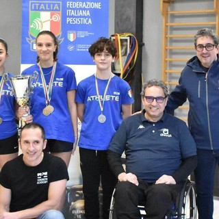 Da sn in piedi Flavio Serra accanto a Egidio Marchese presidente Disval