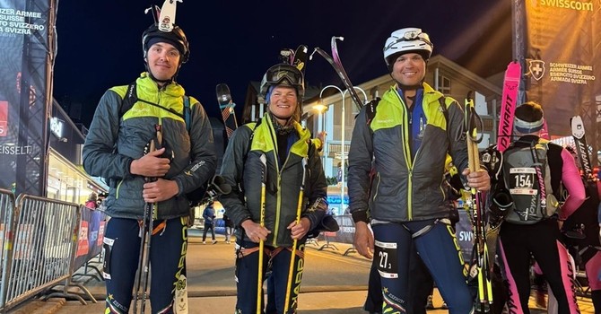 La pattuglia del Centro Addestramento Alpino — composta dal Graduato Capo Nicole Gontier, dal Graduato Scelto Lorenzo Di Francesco e dal Graduato Francesco Manzoni