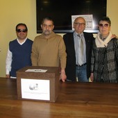 Luigi Giunta, secondo da sn, con alcuni dirigenti dell'associazione (ph. tratta da Fb Unione Italiana dei Ciechi e degli Ipovedenti Onlus)