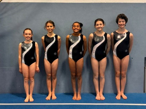 Elodie Joux, Marta Ferina, Sthacy Gonzalez, Noemi Guerrisi e Cloe Tampieri