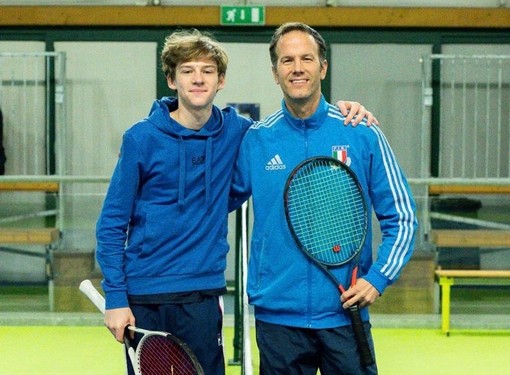 Clamoroso al "Minini": saltano le teste di serie del torneo di Quarta Categoria Clamoroso al "Minini": saltano le teste di serie del torneo di Quarta Categoria