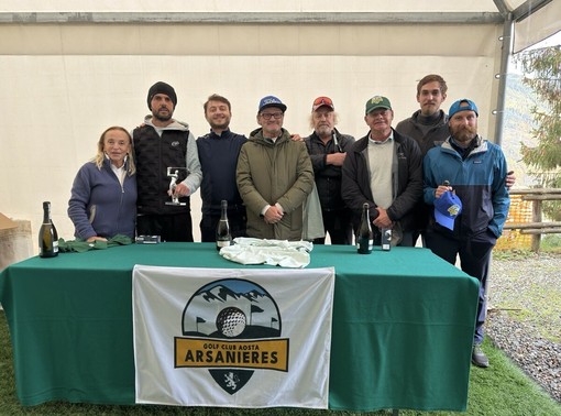 Farinet e Lo Giudice protagonisti: assegnata la Coppa del Presidente all'Aosta Arsanieres Farinet e Lo Giudice protagonisti: assegnata la Coppa del Presidente all'Aosta Arsanieres