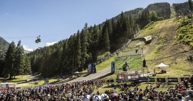 UCI MTB World Cup La Thuile area spettatori - ph Nicola Damonte - Alex Luise | La Thuile Bike World