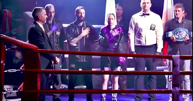 Pugilato: Macrì sfiora il titolo europeo;a Santander vince Peral, ma la valdostana esce a testa alta Pugilato: Macrì sfiora il titolo europeo;a Santander vince Peral, ma la valdostana esce a testa alta