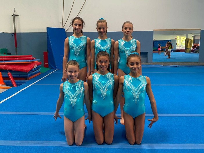 Gaia Petrera, Noelie Benato, Margot Vallet, Emi Bertucci, Aurora Mileto e Luna Donatelli Marquet Gaia Petrera, Noelie Benato, Margot Vallet, Emi Bertucci, Aurora Mileto e Luna Donatelli Marquet