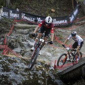 Boichis e Rissveds firmano il debutto della XCC World Cup a La Thuile. Domani spazio a Downhill ed Enduro