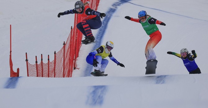 Breuil-Cervinia apre la Coppa del Mondo di snowboard cross Breuil-Cervinia apre la Coppa del Mondo di snowboard cross