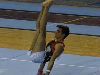 Tommaso Morra di Cella a corpo libero Tommaso Morra di Cella a corpo libero