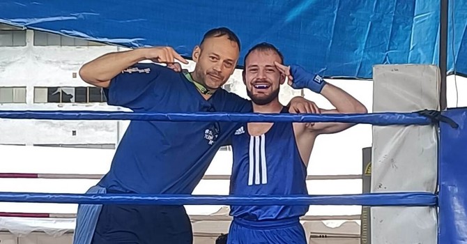 Samuele Scapin con il suo allenatore