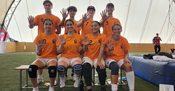 Nella foto in piedi da sx: Marco Taiariol (Lentate Braves), Gabriel Quintana (Aosta Bugs), Christopher Savioz (Aosta Bugs), Riccardo Sana (Aosta Bugs). Sedute da sx: Sofia Corti (Lentate Braves), Cloe Bonomo (Aosta Bugs), Beatrice Maglio (Aosta Bugs), Annalisa Bogliolo (Star Cairo). Nella foto in piedi da sx: Marco Taiariol (Lentate Braves), Gabriel Quintana (Aosta Bugs), Christopher Savioz (Aosta Bugs), Riccardo Sana (Aosta Bugs). Sedute da sx: Sofia Corti (Lentate Braves), Cloe Bonomo (Aosta Bugs), Beatrice Maglio (Aosta Bugs), Annalisa Bogliolo (Star Cairo).