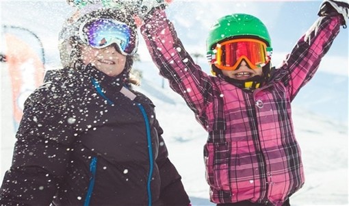 nuovo Skipass giovani  per incoraggiare i ragazzi a mettere gli sci e  ad avvicinarsi al mondo della montagna
