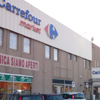 Ex Carrefour, scontro tra New Princes e sindacati: scatta lo stato di agitazione, a rischio il clima nei punti vendita