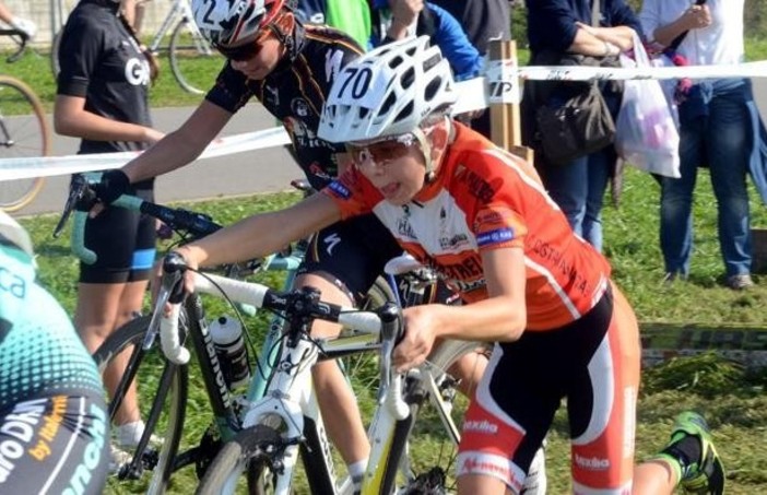 Ciclismo: Aurora Lecca conquista il sesto Cx della Moth Ciclismo: Aurora Lecca conquista il sesto Cx della Moth