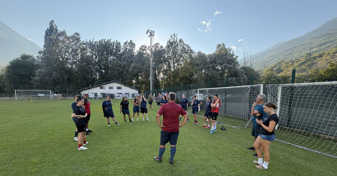 Il calcio femminile valdostano riparte con ambizione: River Plaine e Saint-Pierre, tra campo, giovani e nuove alleanze