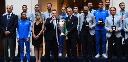 Festeggiamenti Euro 2020, Gravina: “FIGC responsabile e rispettosa di istituzioni e tifosi” Festeggiamenti Euro 2020, Gravina: “FIGC responsabile e rispettosa di istituzioni e tifosi”