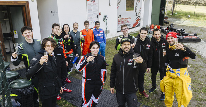 Il karting valdostano fa squadra: 20 piloti per la doppia finale nazionale a Martina Il karting valdostano fa squadra: 20 piloti per la doppia finale nazionale a Martina