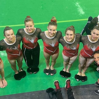 Claire Savoye, Sofia Chiumello, Sophie Graziano, Alessia Ristorto, Sofia Ambrosio e Lucrezia Silvestro con le tecniche Claudia Iacona e Federica Vinante