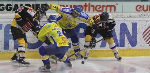 Hockey ghiaccio: U17, I Gladiators si arrendono al Pustertal Hockey ghiaccio: U17, I Gladiators si arrendono al Pustertal
