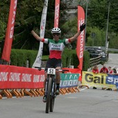 Ciclismo. Martina Berta trionfa a casa nel giorno del debutto del Cross Country a La Thuile Ciclismo. Martina Berta trionfa a casa nel giorno del debutto del Cross Country a La Thuile
