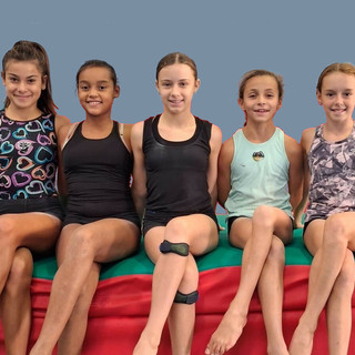 Aurora Mileto, Sthacy Gonzales, Emi Bertucci, Luce Pavan e Elodie Joux