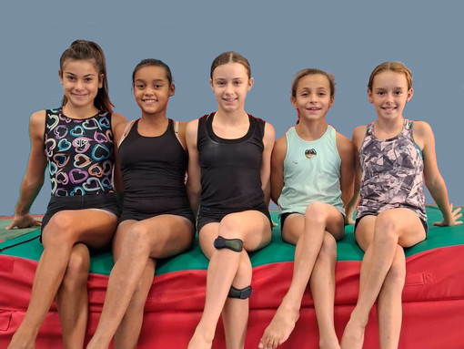 Aurora Mileto, Sthacy Gonzales, Emi Bertucci, Luce Pavan e Elodie Joux Aurora Mileto, Sthacy Gonzales, Emi Bertucci, Luce Pavan e Elodie Joux