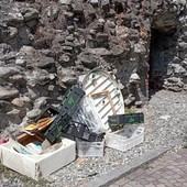 Via Festaz, il Comune scopre l'ordinaria amministrazione dopo mesi di proteste: e il resto della città resta senza risposte